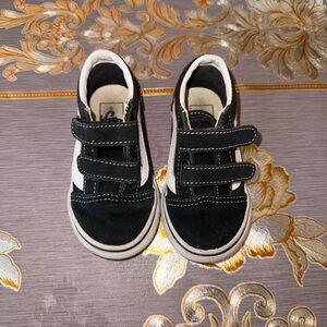 Vans Youth Kids Black and White Sneakers